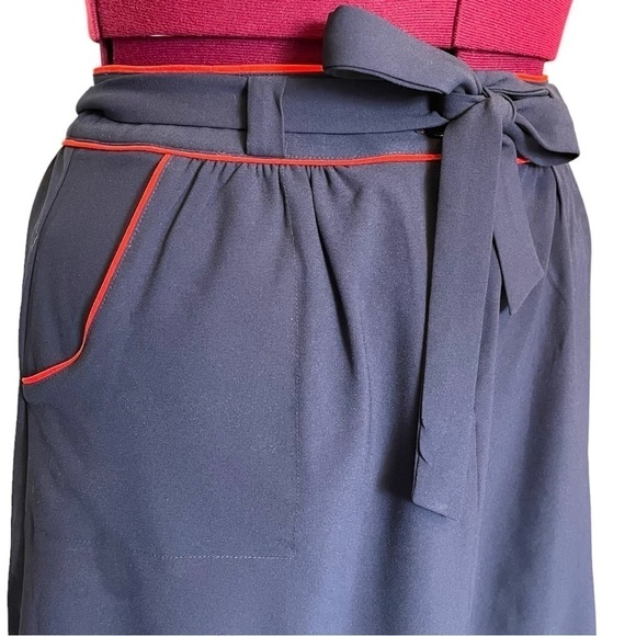 Tommy Hilfiger Navy with Orange Trim Skirt - Picture 2 of 9